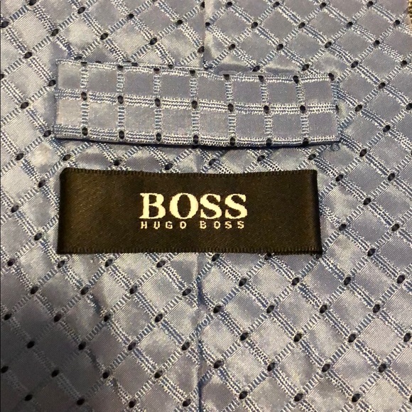 Hugo Boss Tie - Picture 3 of 4